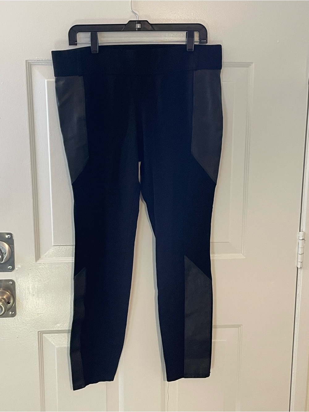 New York & Company Soho Black Stretch Pants